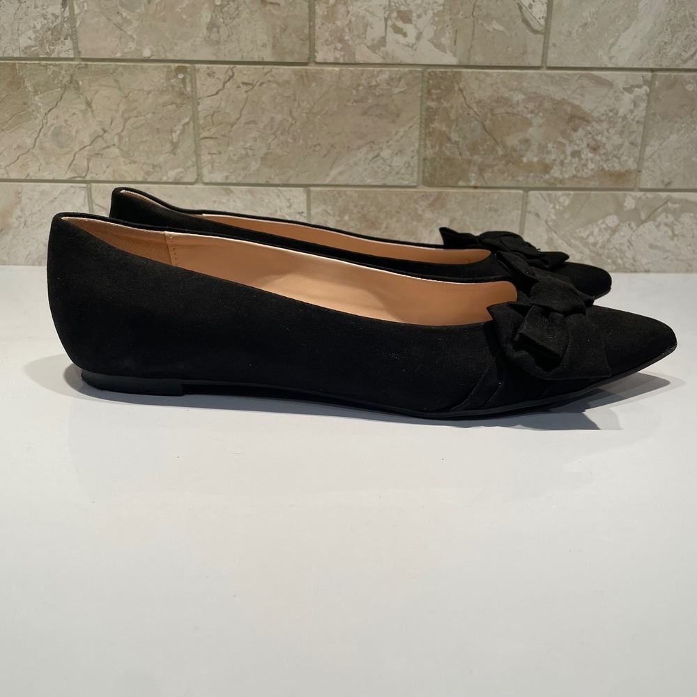 Bandolino Womens Black Faux Suede Pointed Toe Bow Ballet Flats Size 8.5 M EUC